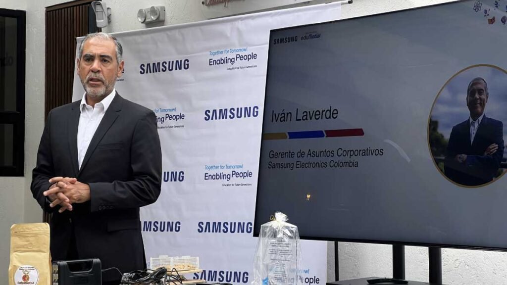 Ivan Laverde, gerente de asuntos corporativos de Samsung habla de Solve for Tomorrow