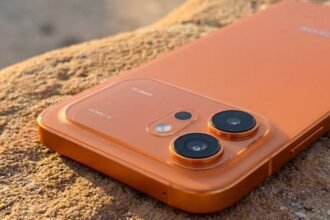 HONOR 600