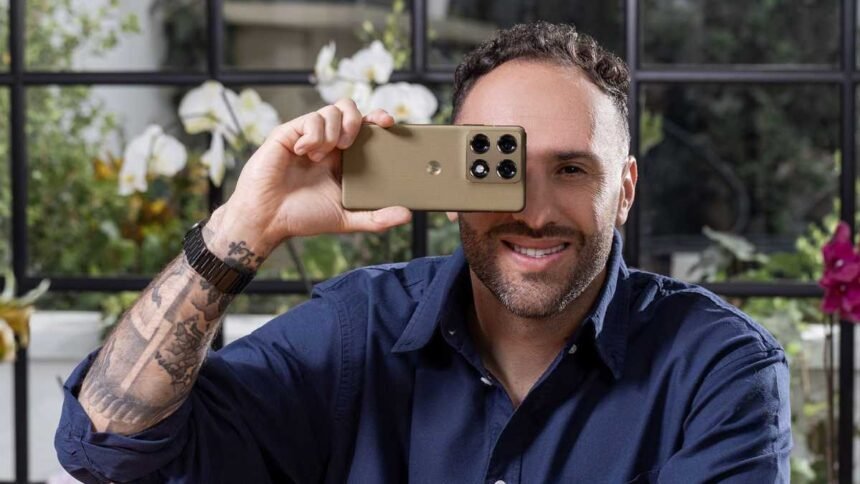 David Ospina con Motorola