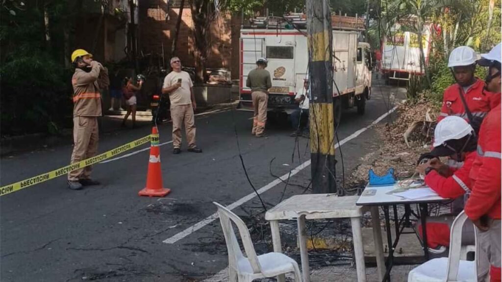 Claro labores redes damnificados Colombia