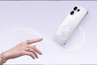 OPPO Reno16