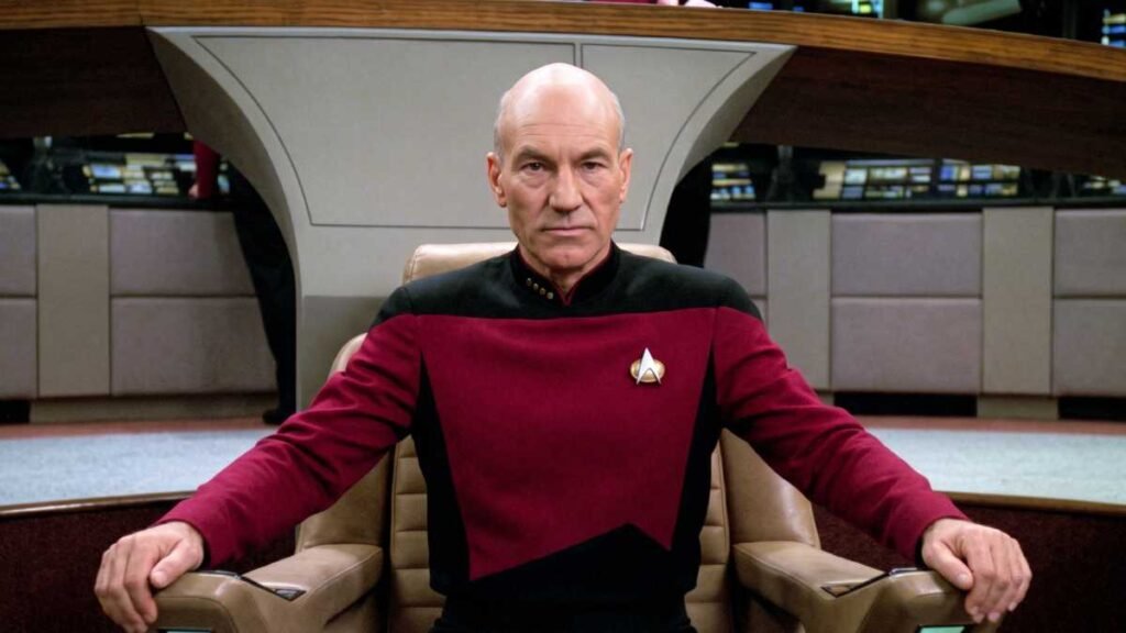 Patrick Stewart como  Jean-Luc Picard
